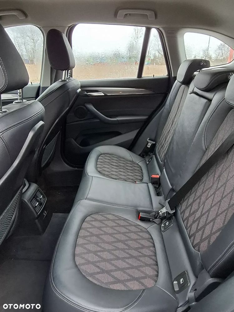 BMW X1 xDrive20d - 6
