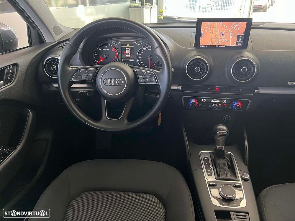 Audi A3 Limousine 1.6 TDI S-line S tronic - 10