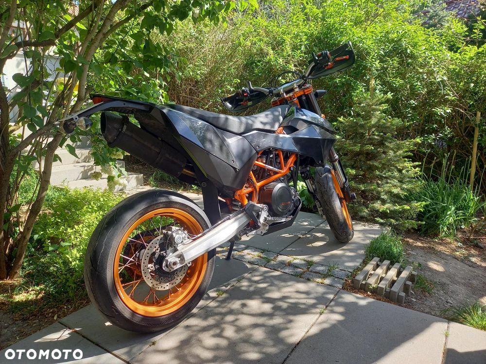 KTM SMC