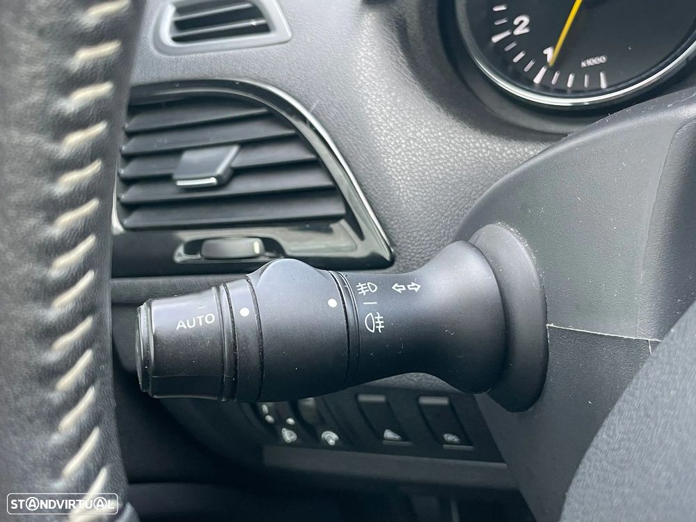 Renault Mégane Coupe 1.5 dCi Bose Edition SS - 15