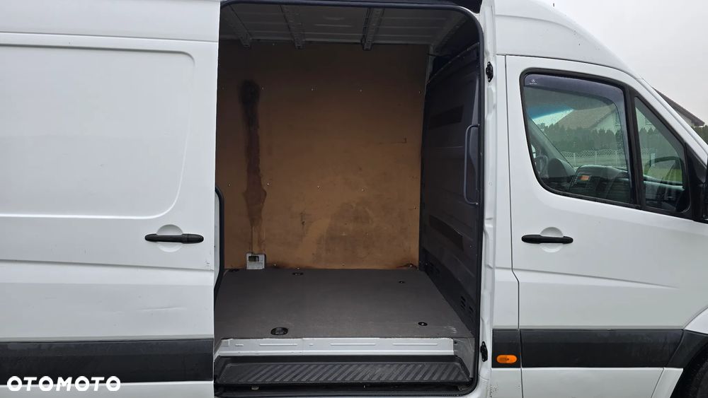 Mercedes-Benz Sprinter - 8