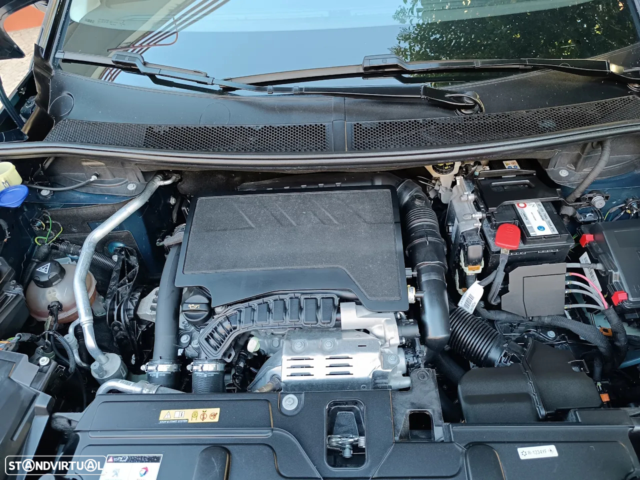 Peugeot 5008 1.2 PureTech Allure EAT8 - 36