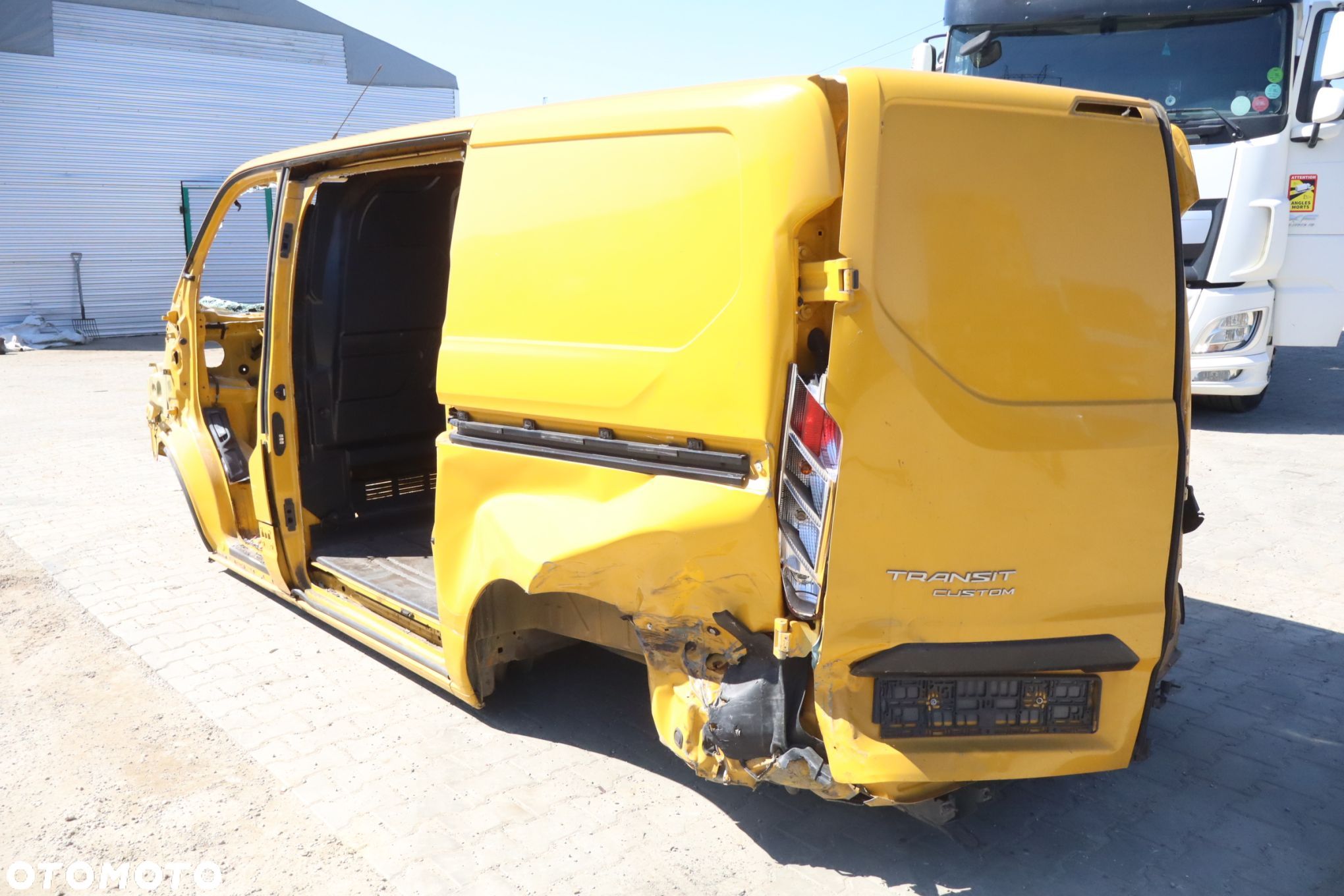 BŁOTNIK ĆWIARTKA PRAWY TYŁ TRANSIT CUSTOM  MUT VAN - 1
