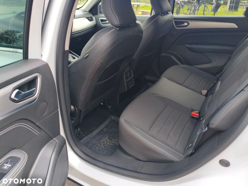 Renault Arkana 1.6 E-TECH Intens MMT - 30