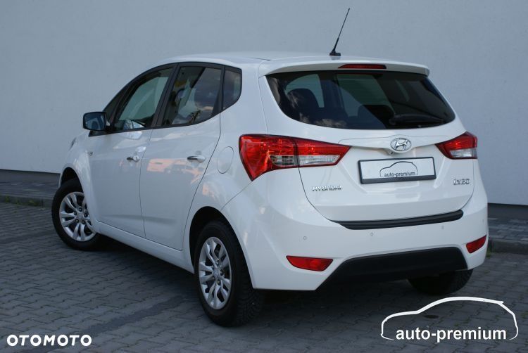 Hyundai ix20 1.4 Premium blue - 32
