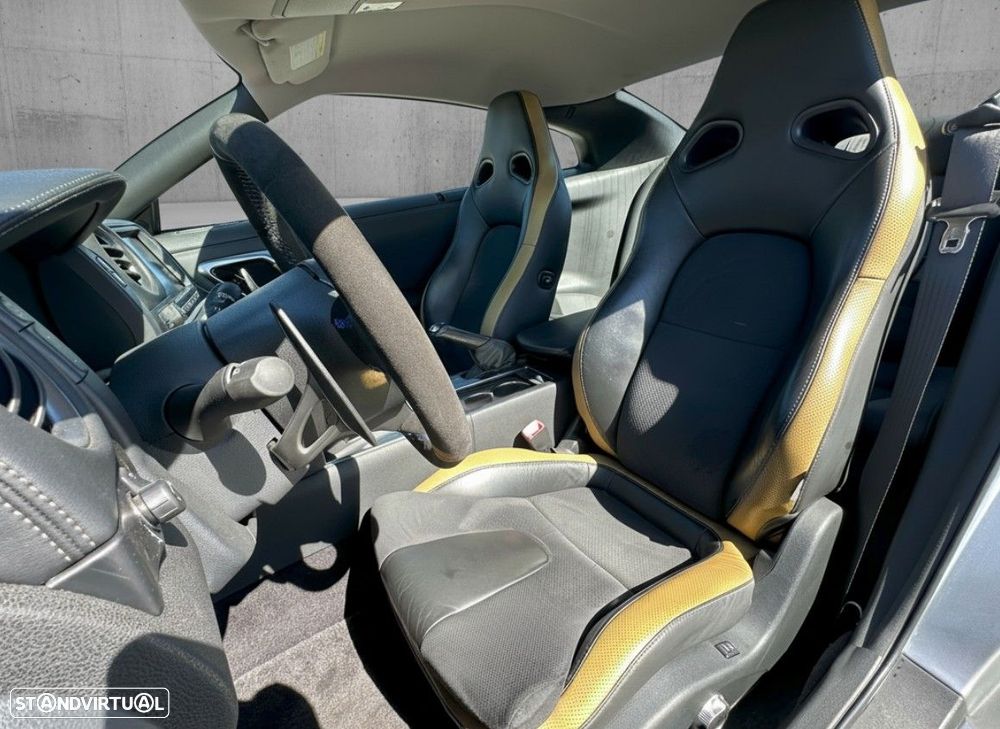 Nissan GT-R 3.8 V6 Premium Edition - 8