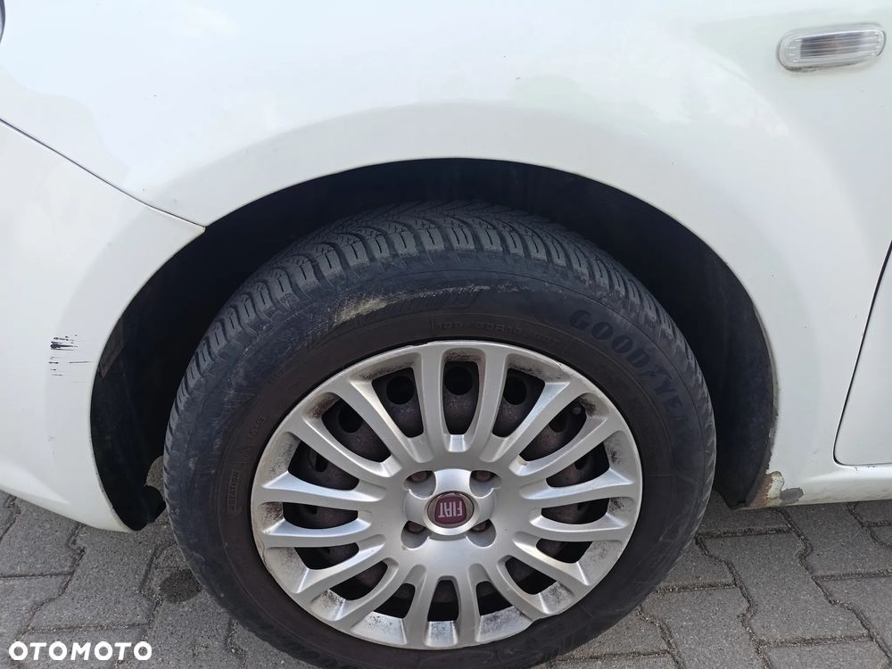 Fiat Punto 1.4 Estiva S&S - 29