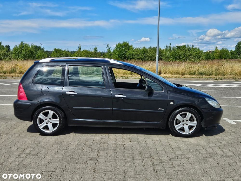 Peugeot 307 HDi SW 135 Premium - 27