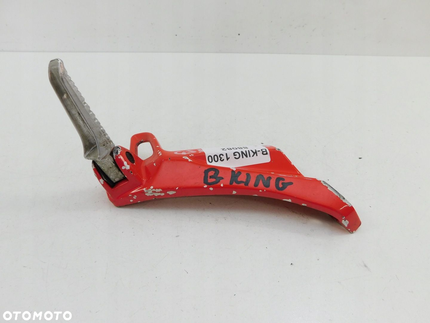 SUZUKI GSX 1300 B-KING SET PODNÓŻEK PASAŻERA PRAWY - 2