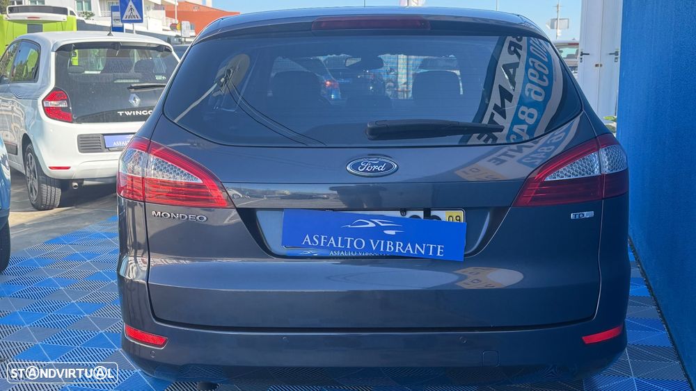 Ford Mondeo 2.0 TDCI Titanium - 8