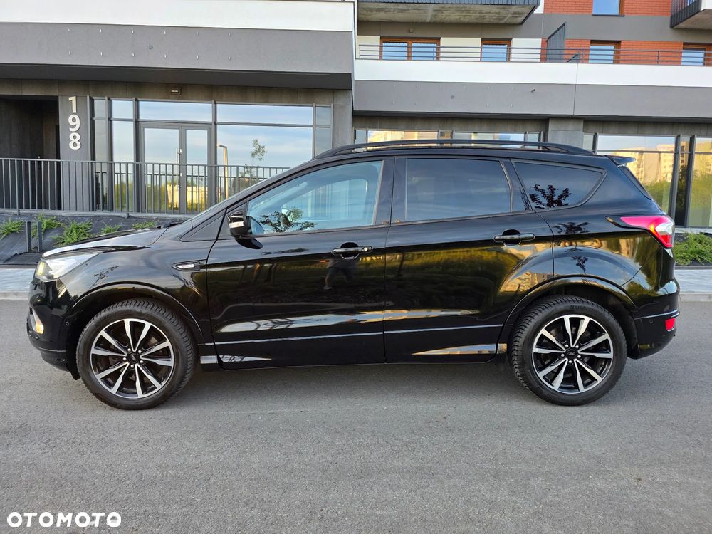 Ford Kuga 1.5 EcoBoost 2x4 ST-Line - 2