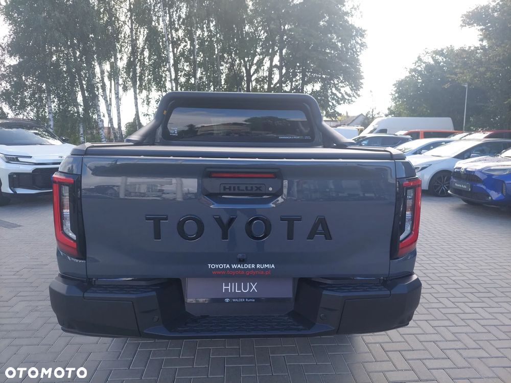 Toyota Hilux 2.8 D-4D mHEV Double Cab Invincible 4x4 - 7