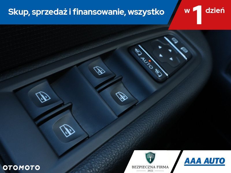 Renault Clio - 18