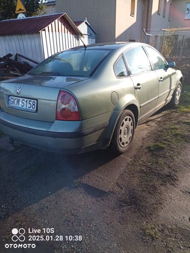Volkswagen Passat 1.6 Comfortline - 3