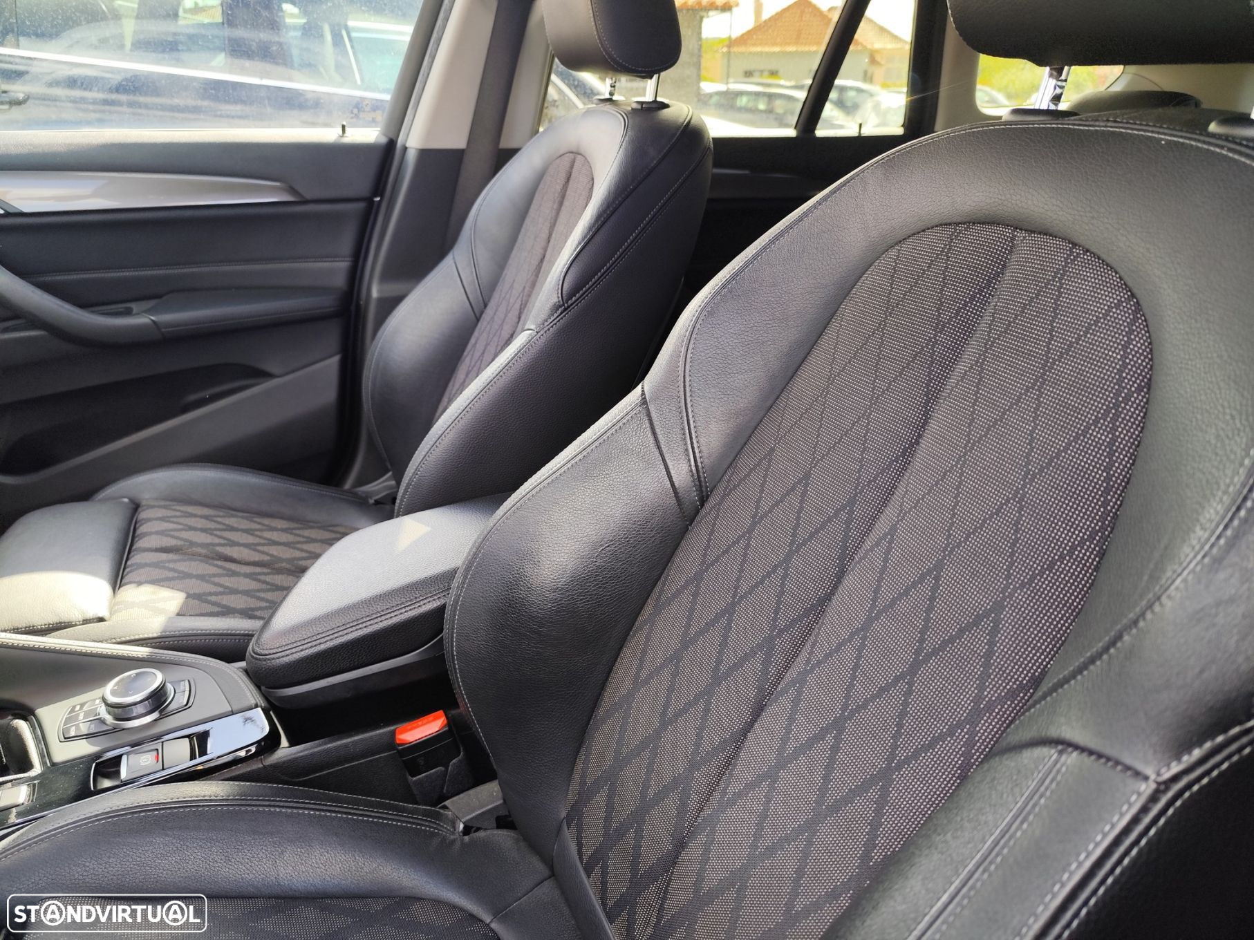 BMW X1 18 d sDrive Line Sport - 30