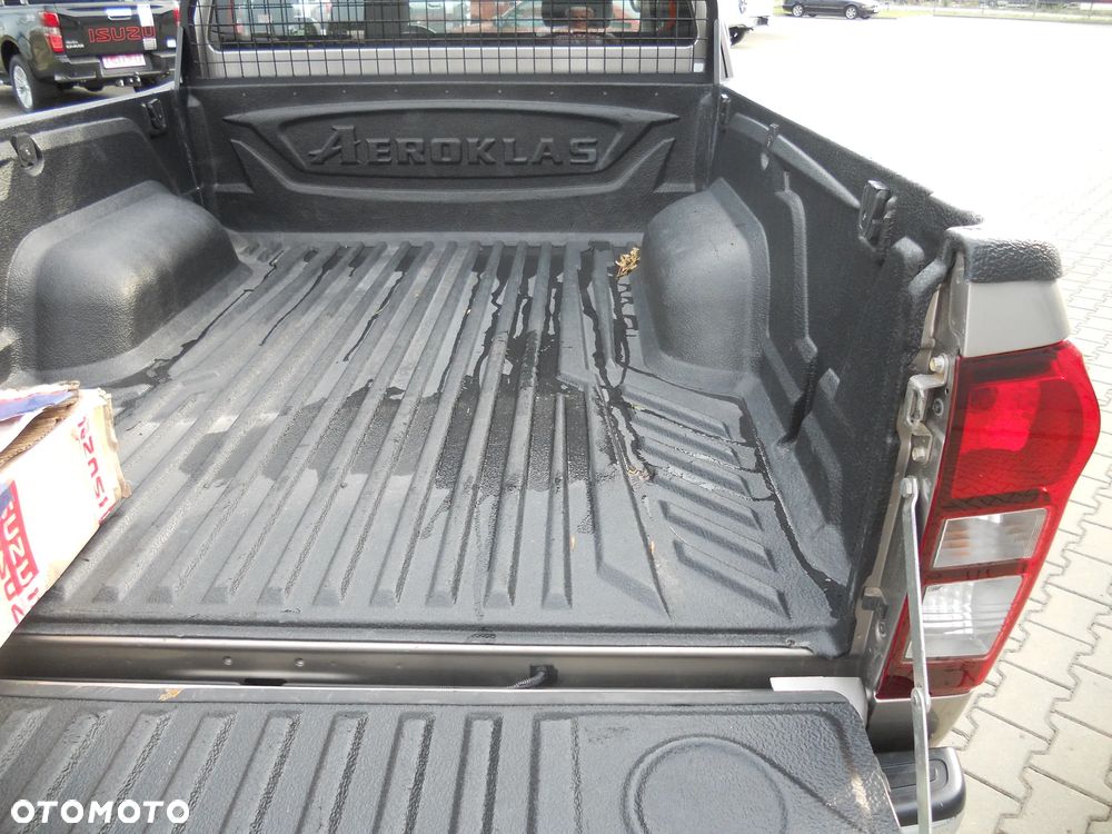 Isuzu D-Max 1.9 EC LS+ - 35