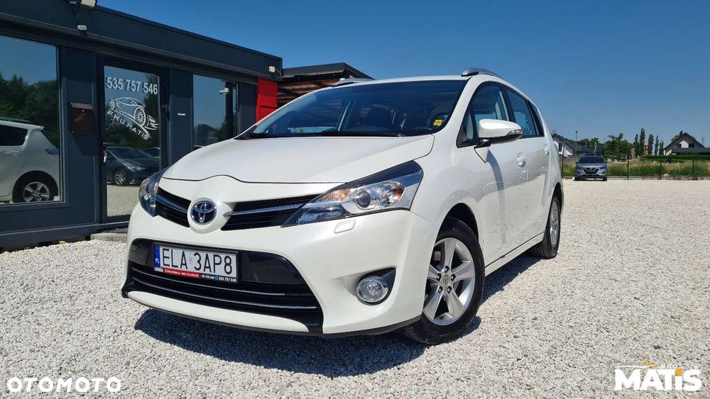 Toyota Verso - 36