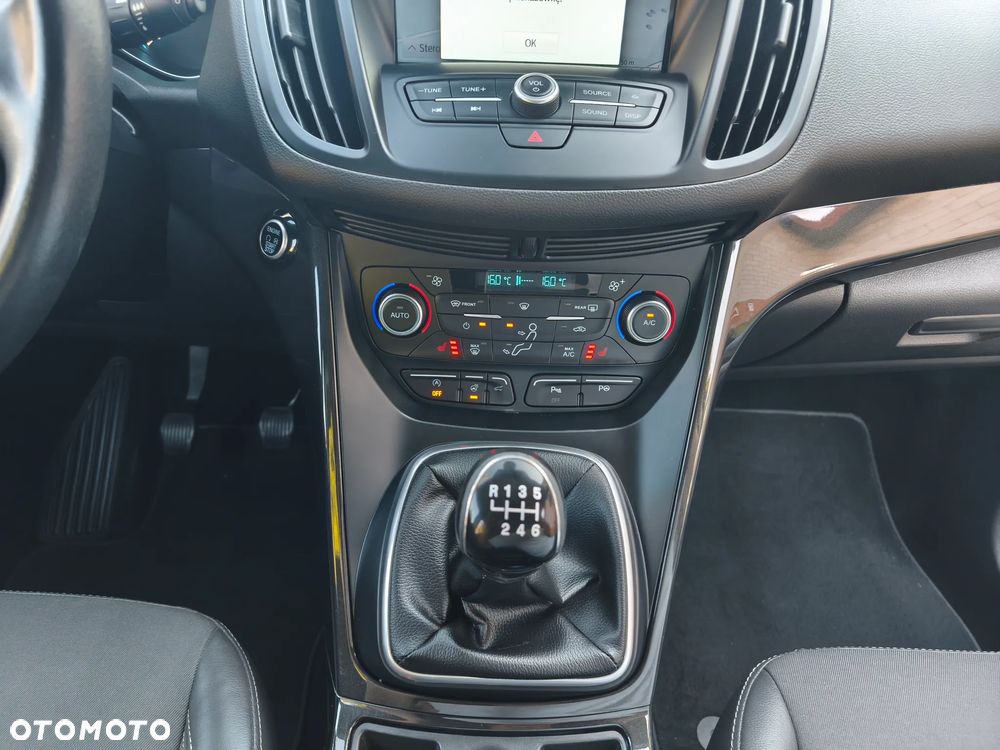 Ford Kuga 2.0 TDCi 4x4 Titanium - 14