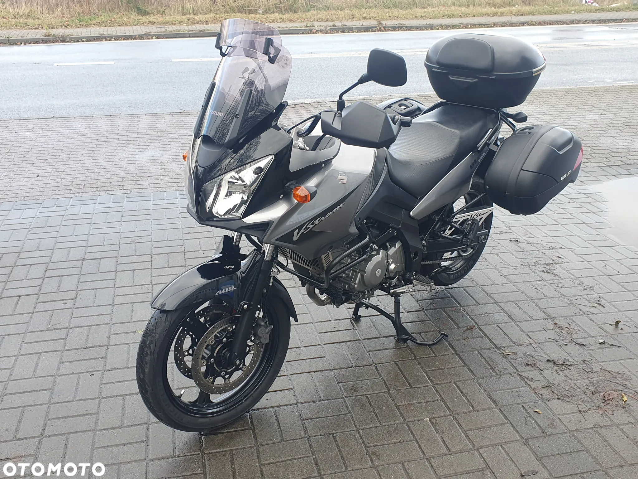 Suzuki V-STROM - 14