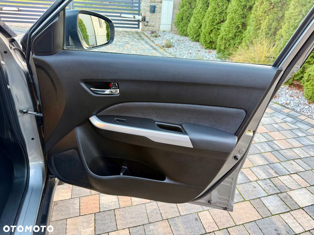 Suzuki Vitara 1.6 XLED 2WD - 28