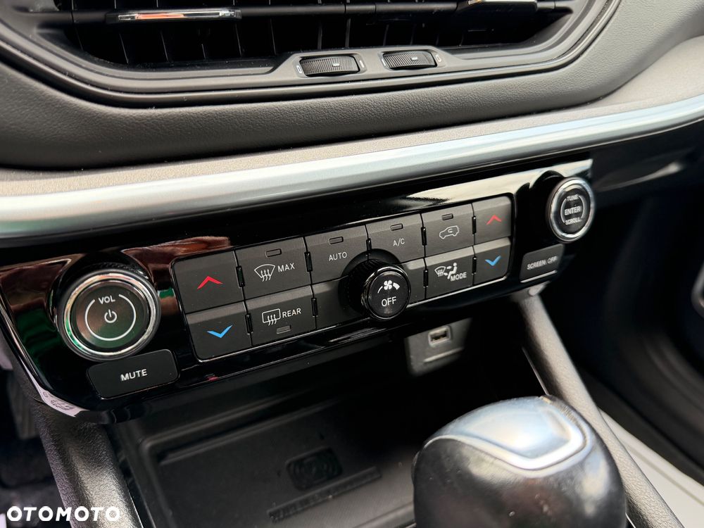 Jeep Compass ver-1-5-t4-mhev-limited-fwd-s-s-dct - 32