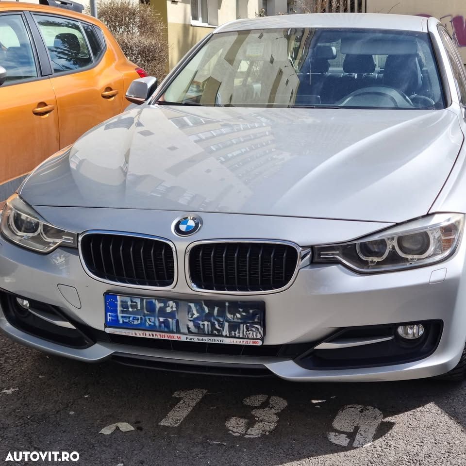 BMW Seria 3 320i Efficient Dynamics Edition Sport Line - 15