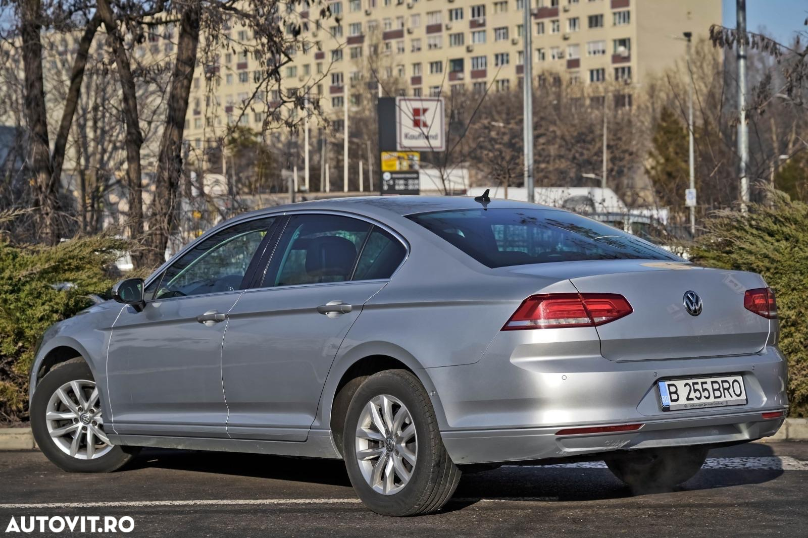 Volkswagen Passat Variant 2.0 TDI DSG Comfortline - 12