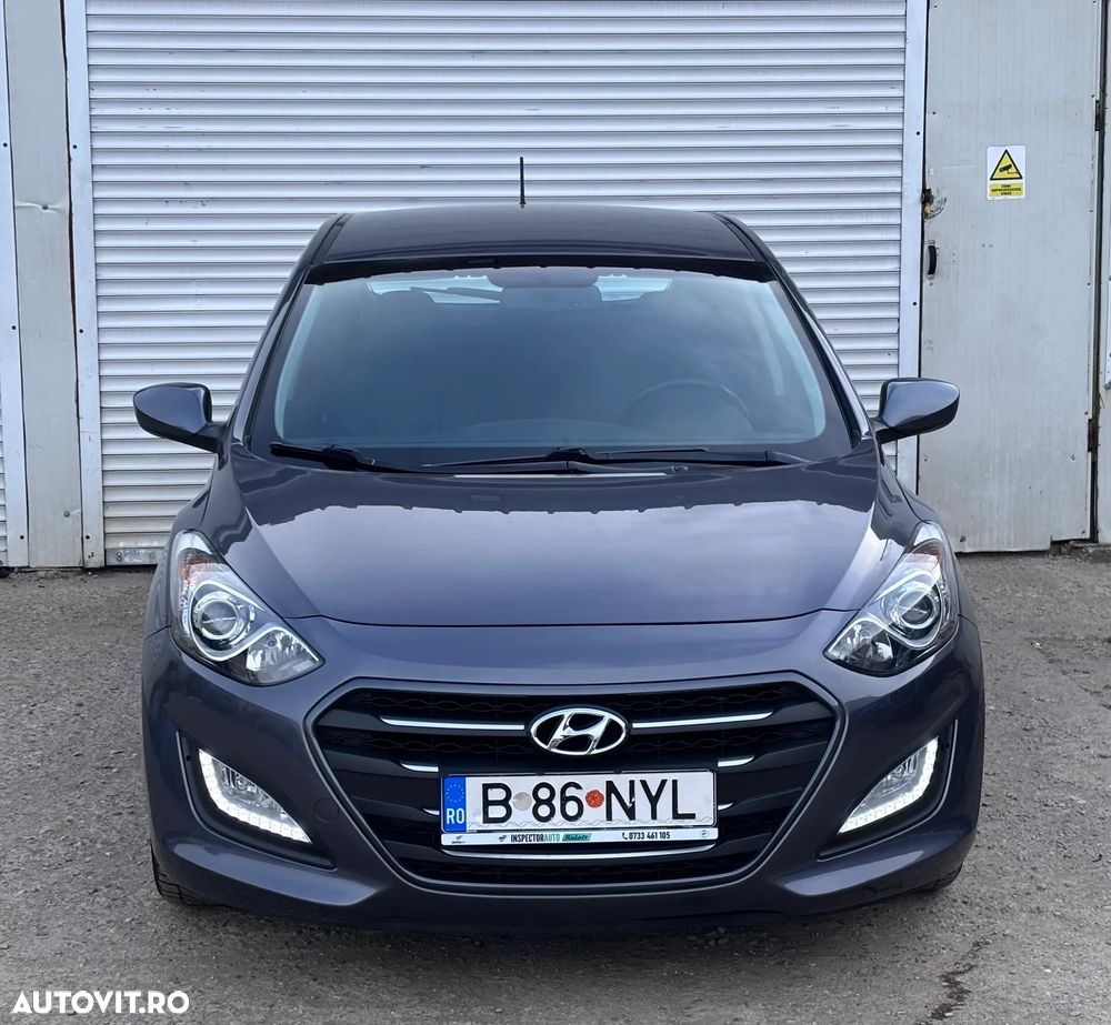 Hyundai i30 blue 1.4 Trend - 6