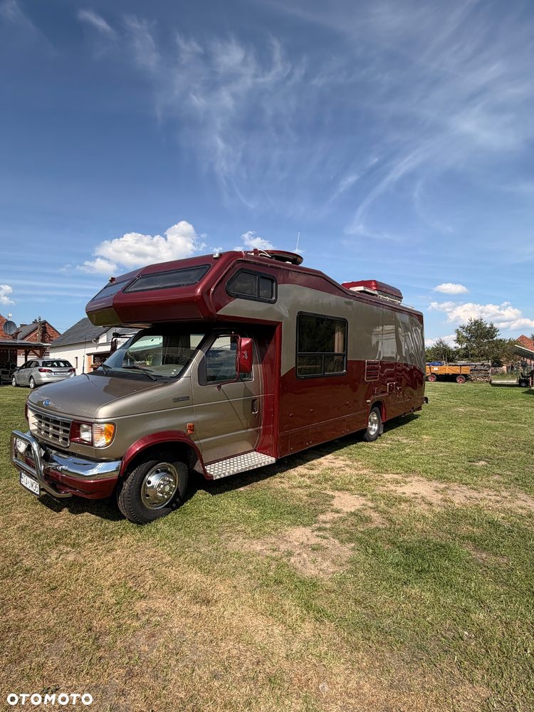 Ford E-350 Triple-E Empress - 2