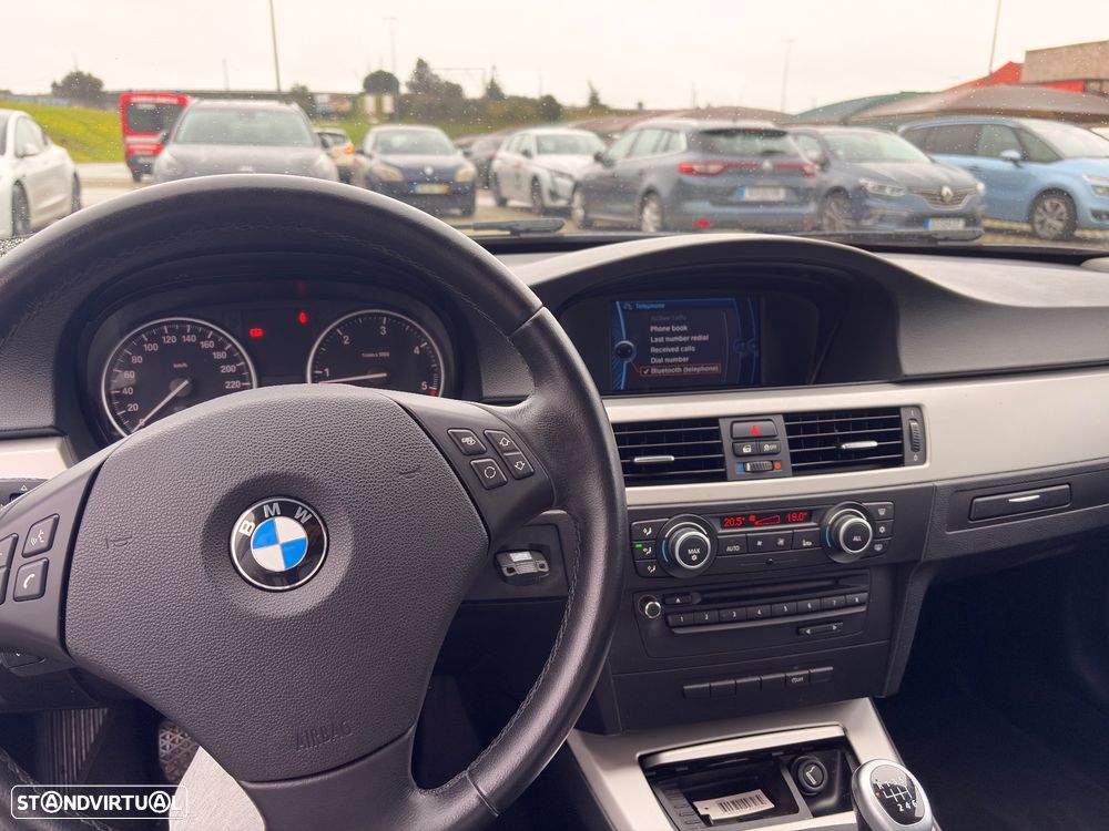 BMW 320 d DPF Efficient Dynamics Edition Edition Exclusive - 4