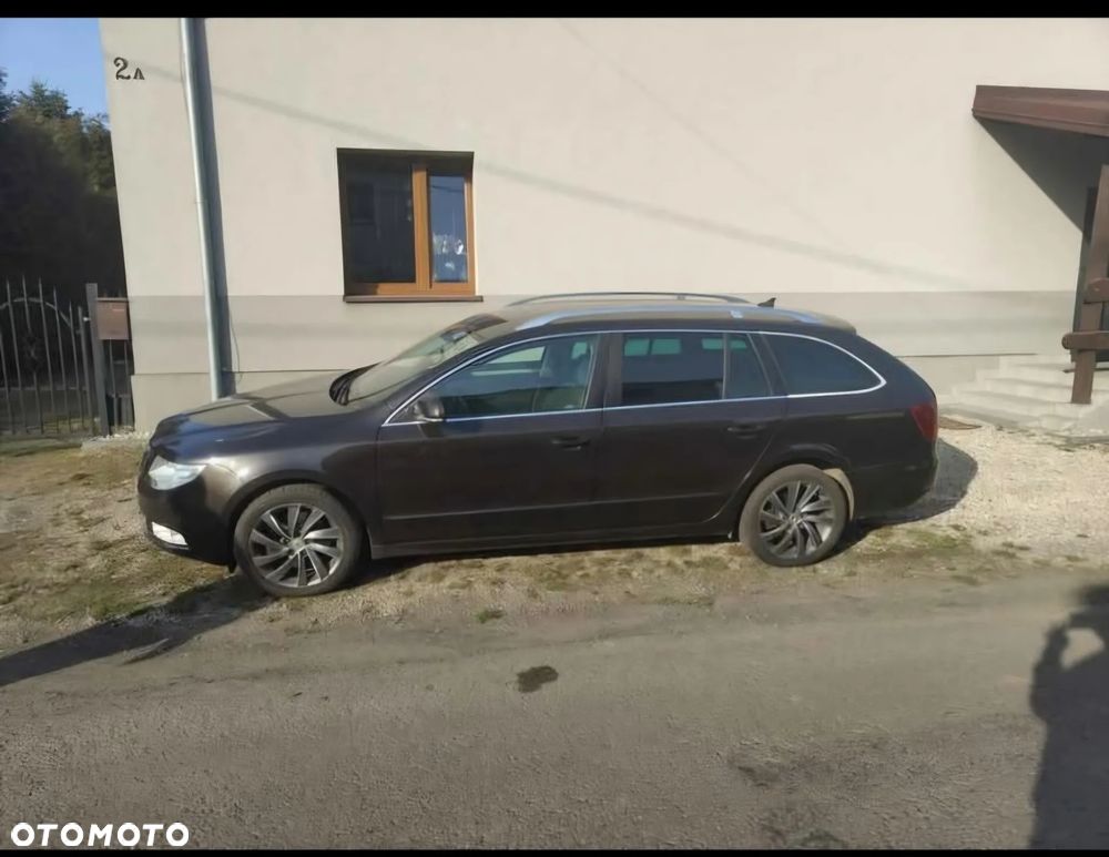 Skoda Superb 2.0 TDI Ambition - 2