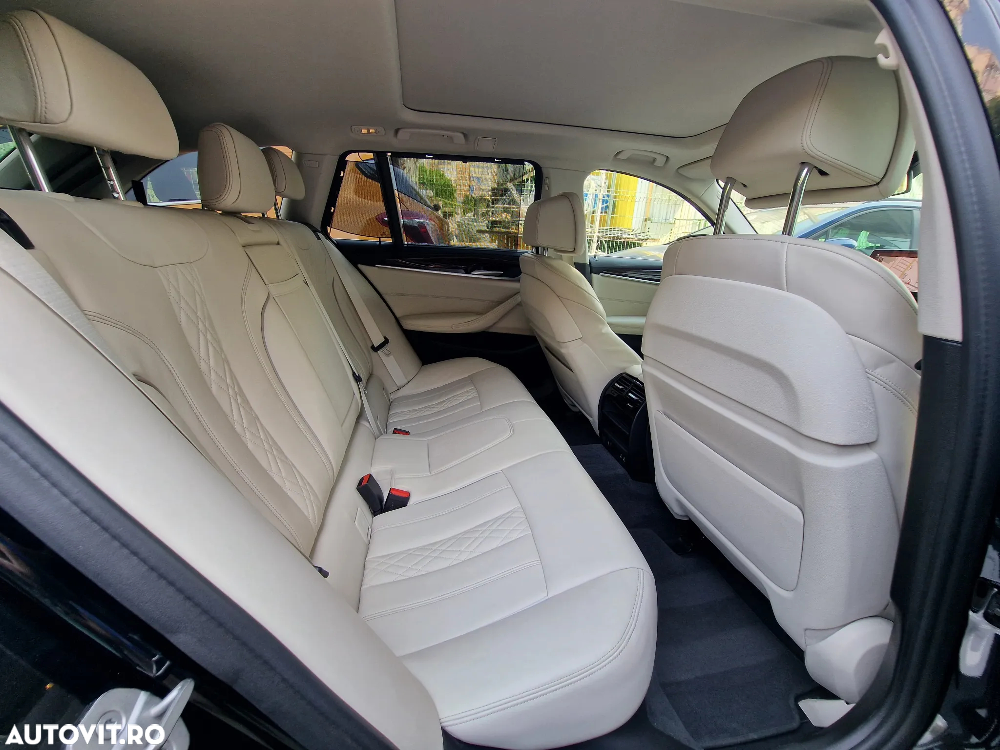 BMW Seria 5 518d AT MHEV - 28