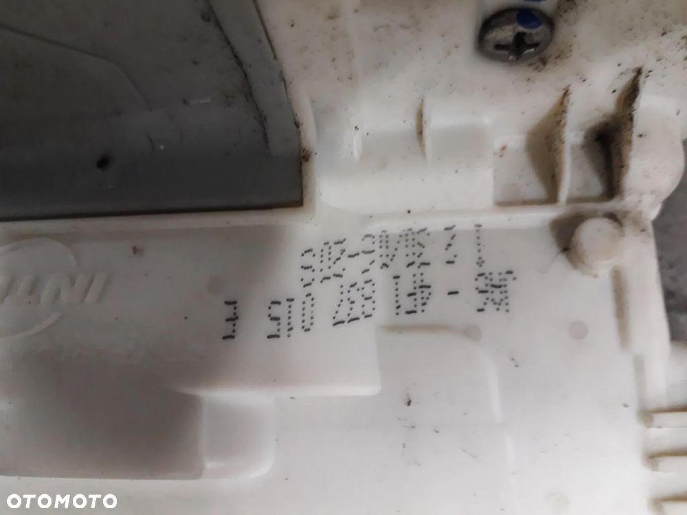 zamek drzwi lewy przód 4F1837015E A6 C6 lift oraz przed lift - 2