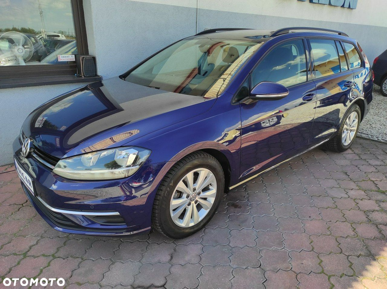 Volkswagen Golf - 2