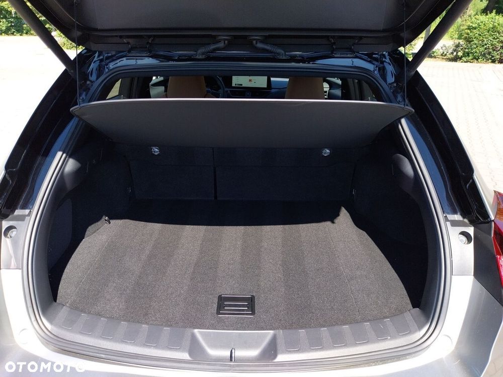 Lexus UX 300h F Sport Design - 28