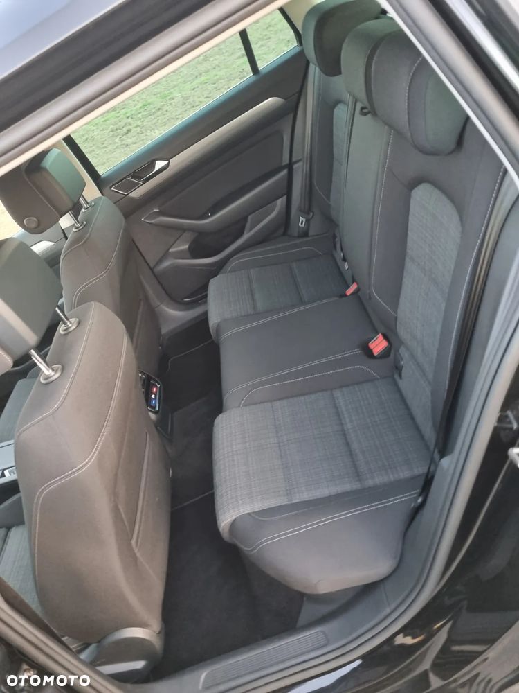 Volkswagen Passat 2.0 TDI (BlueMotion Technology) DSG Comfortline - 9