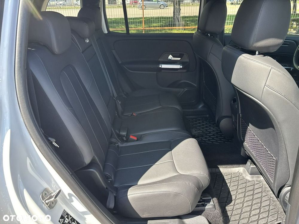 Mercedes-Benz GLB 250 4-Matic 8G-DCT - 18