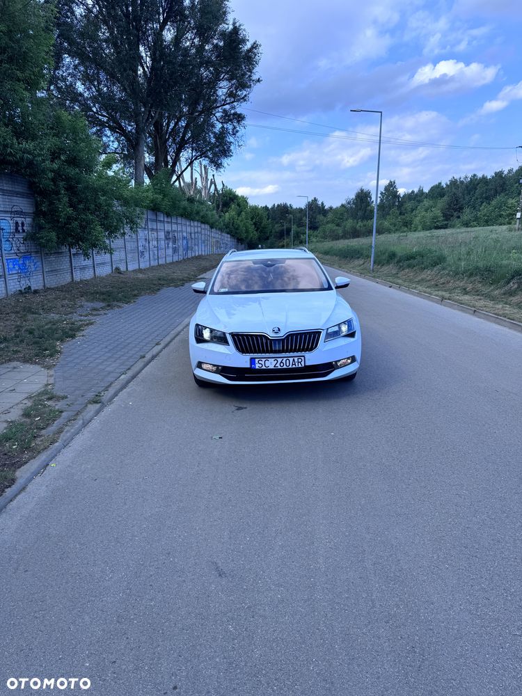 Skoda Superb 2.0 TDI 4x4 Style DSG - 2
