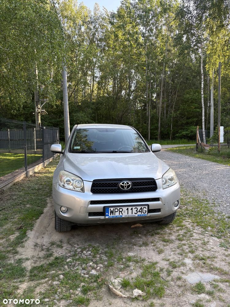 Toyota RAV4 2.2 D-4D Luna - 1