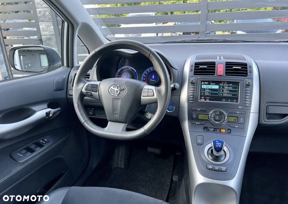 Toyota Auris 1.8 HSD Prestige NAVI - 17
