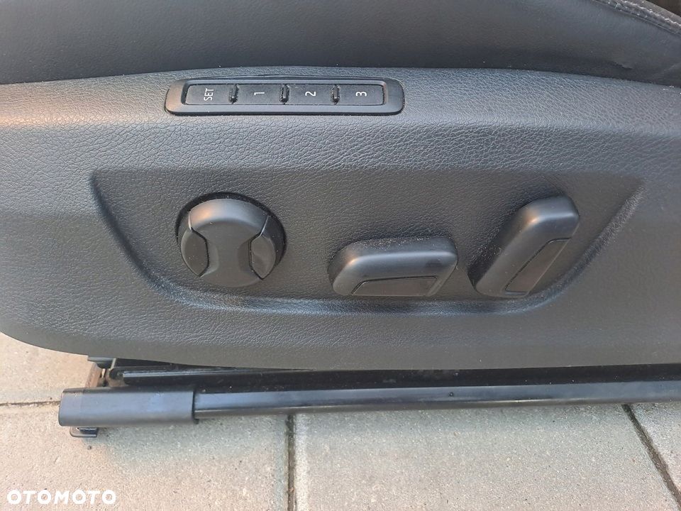 skoda superb 3v iii fotele środek kanapa czarna skóra europa kombi - 5