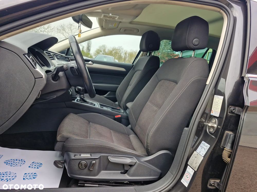 Volkswagen Passat 2.0 TDI BMT Highline DSG7 - 12