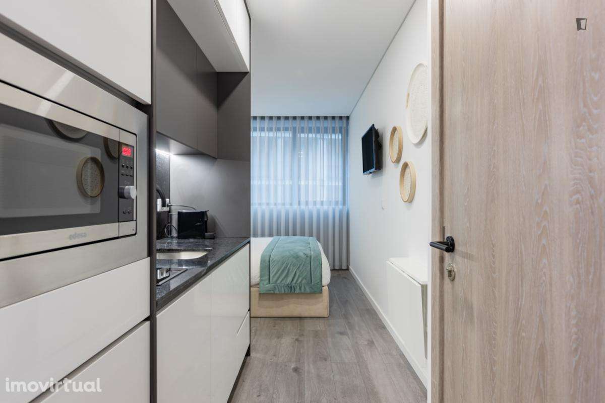 Estúdio - localizado em Ramalde Porto - Grande imagem: 3/29