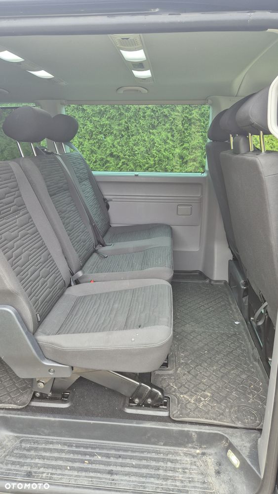 Volkswagen Caravelle - 12