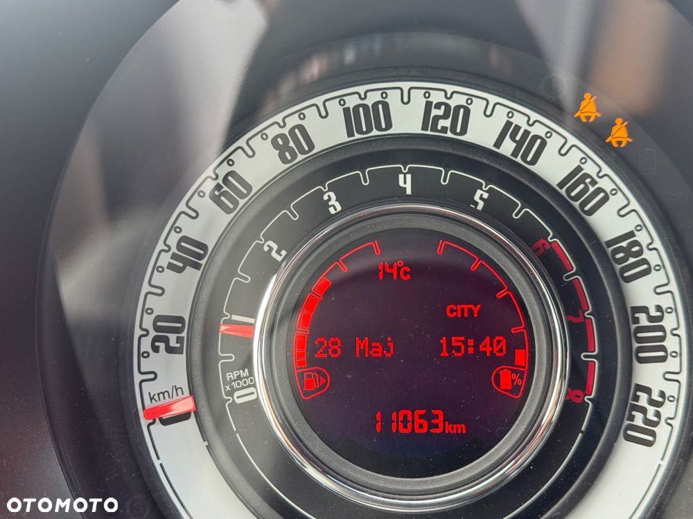 Fiat 500 1.0 Hybrid Lounge - 13