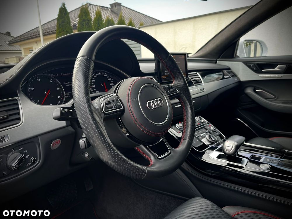 Audi A8 4.2 TDI DPF (clean diesel) quattro tiptronic - 17