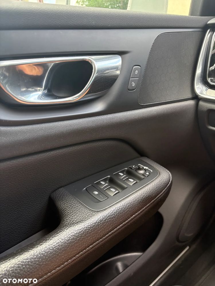 Volvo V60 - 25