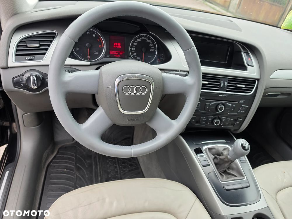 Audi A4 Limousine 2.0 TFSI Ambiente - 24
