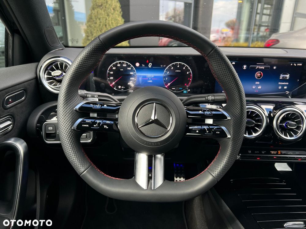 Mercedes-Benz Klasa A 200 AMG Line 7G-DCT - 13