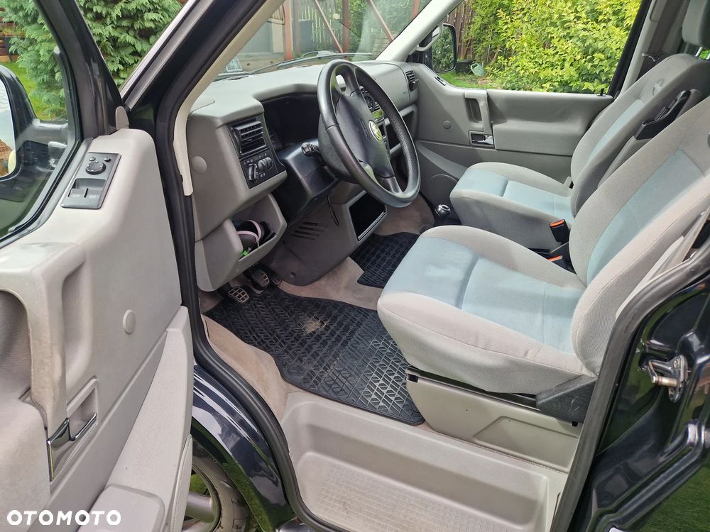 Volkswagen Multivan Standard - 20